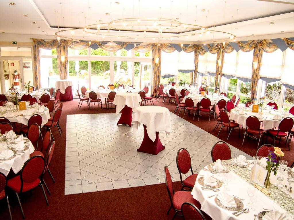 Hotel Restaurant Zum Werdersee Бремен Экстерьер фото