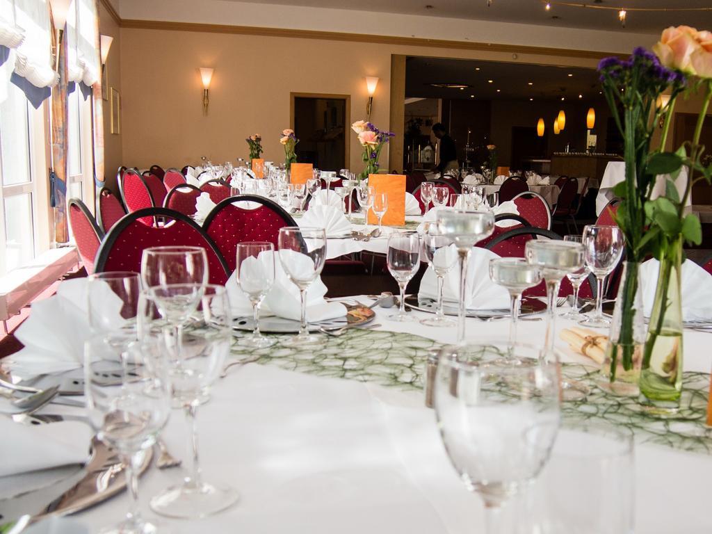Hotel Restaurant Zum Werdersee Бремен Экстерьер фото
