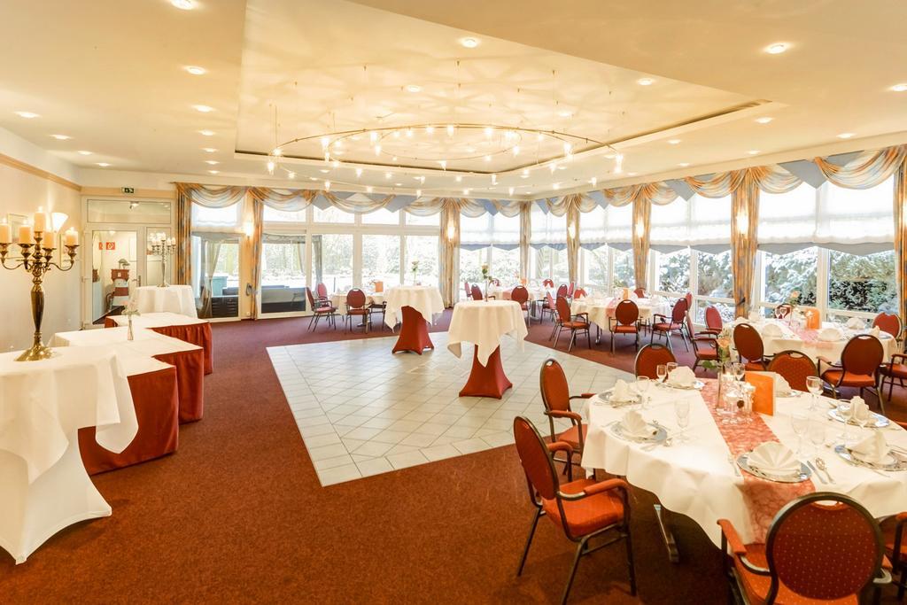 Hotel Restaurant Zum Werdersee Бремен Экстерьер фото