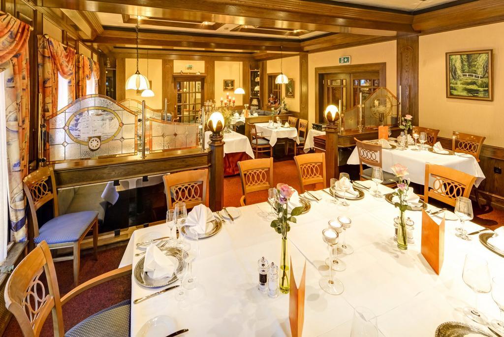 Hotel Restaurant Zum Werdersee Бремен Экстерьер фото